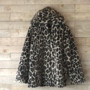 Gorgeous leopard print hooded jacket